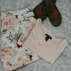 WHITE AND BLACK PEACH TOP SMALL